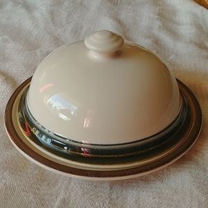 Pfaltzgraff large round butter dish with lid